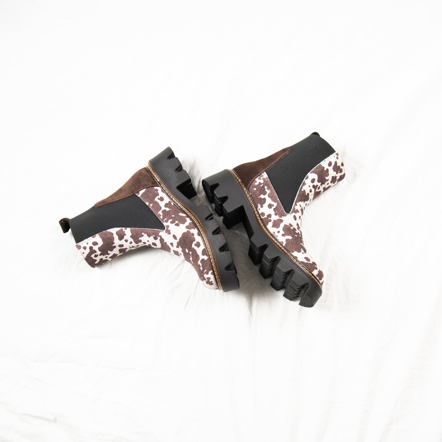 Tumbleweed Chelsea Boots