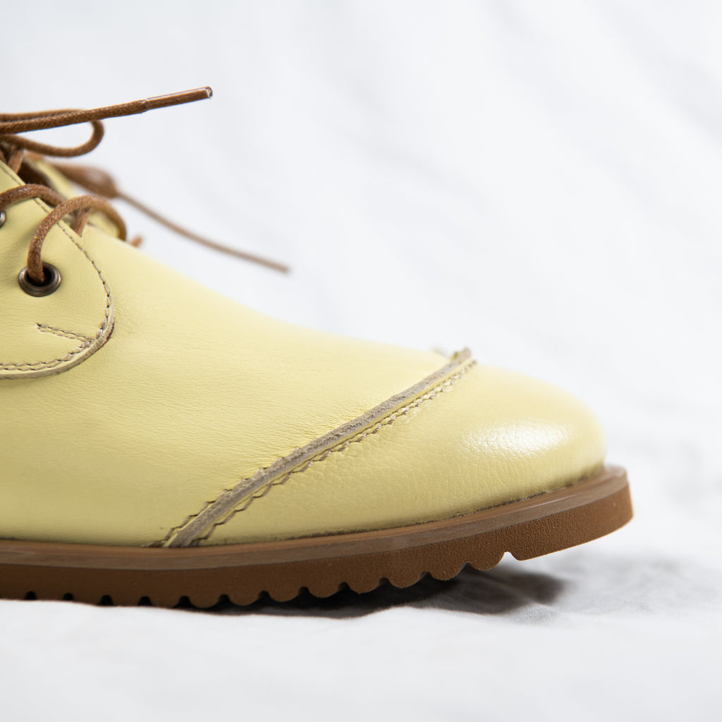 Butterroot  Barefoot