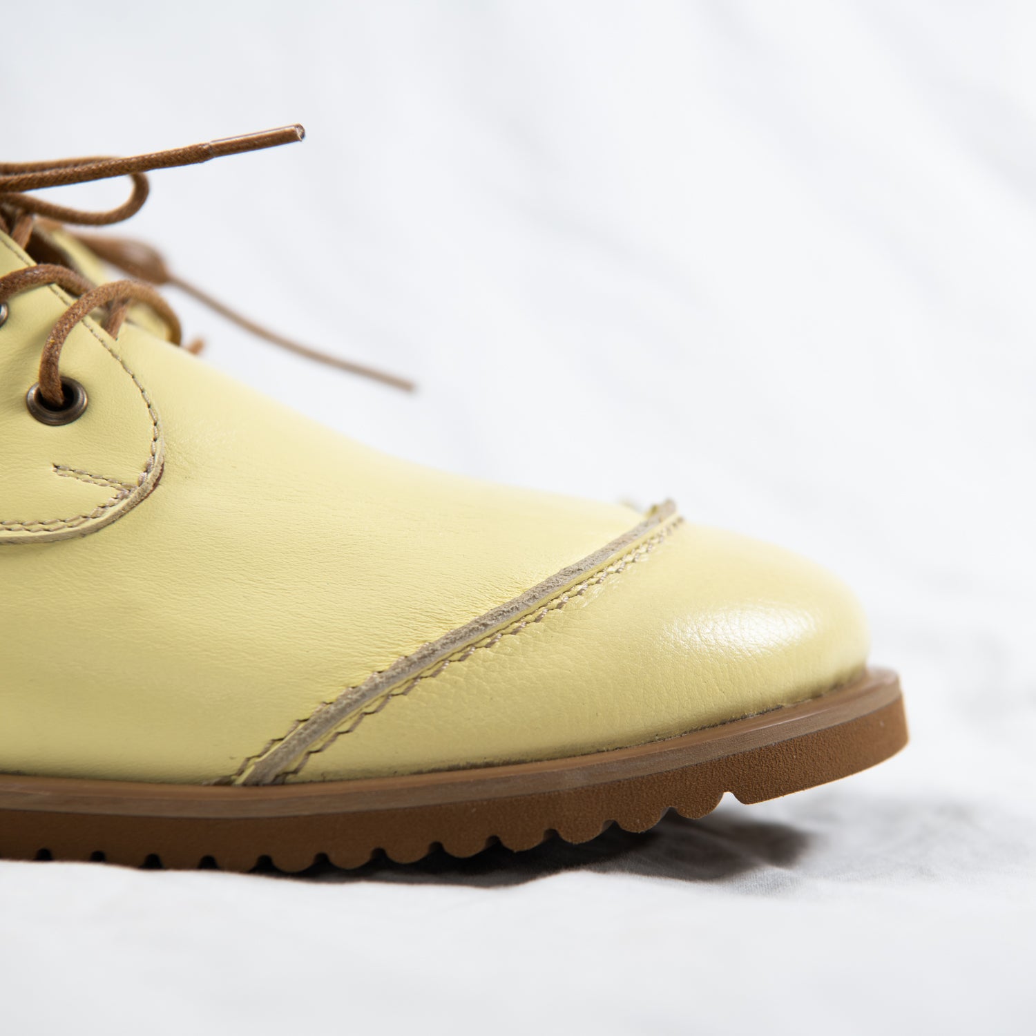 Butterroot  Barefoot