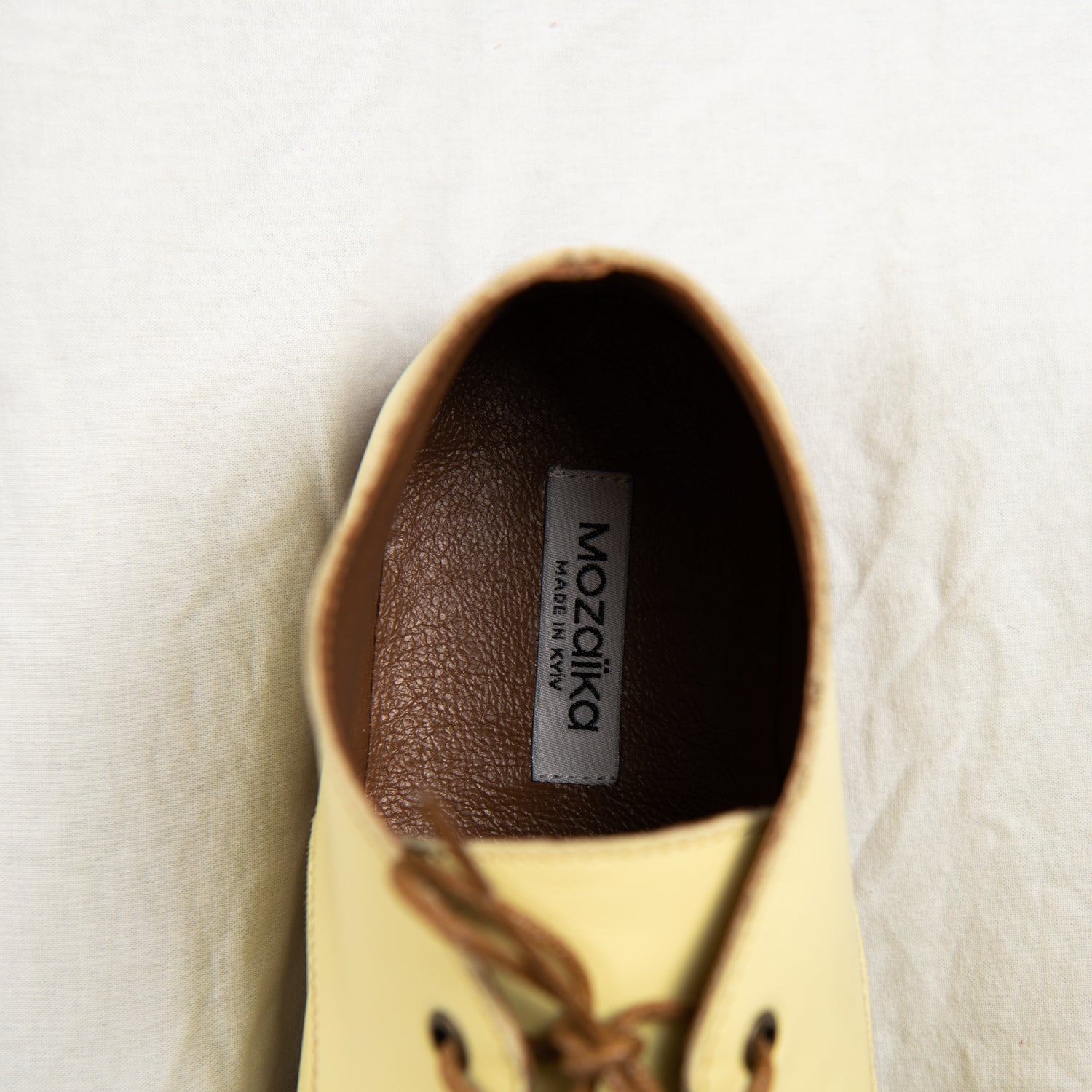 Butterroot  Barefoot