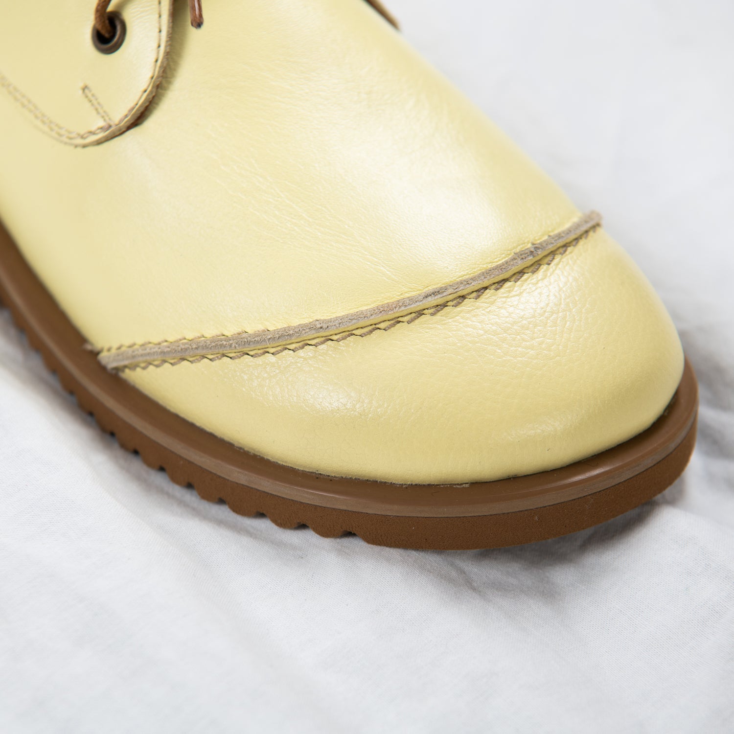 Butterroot  Barefoot