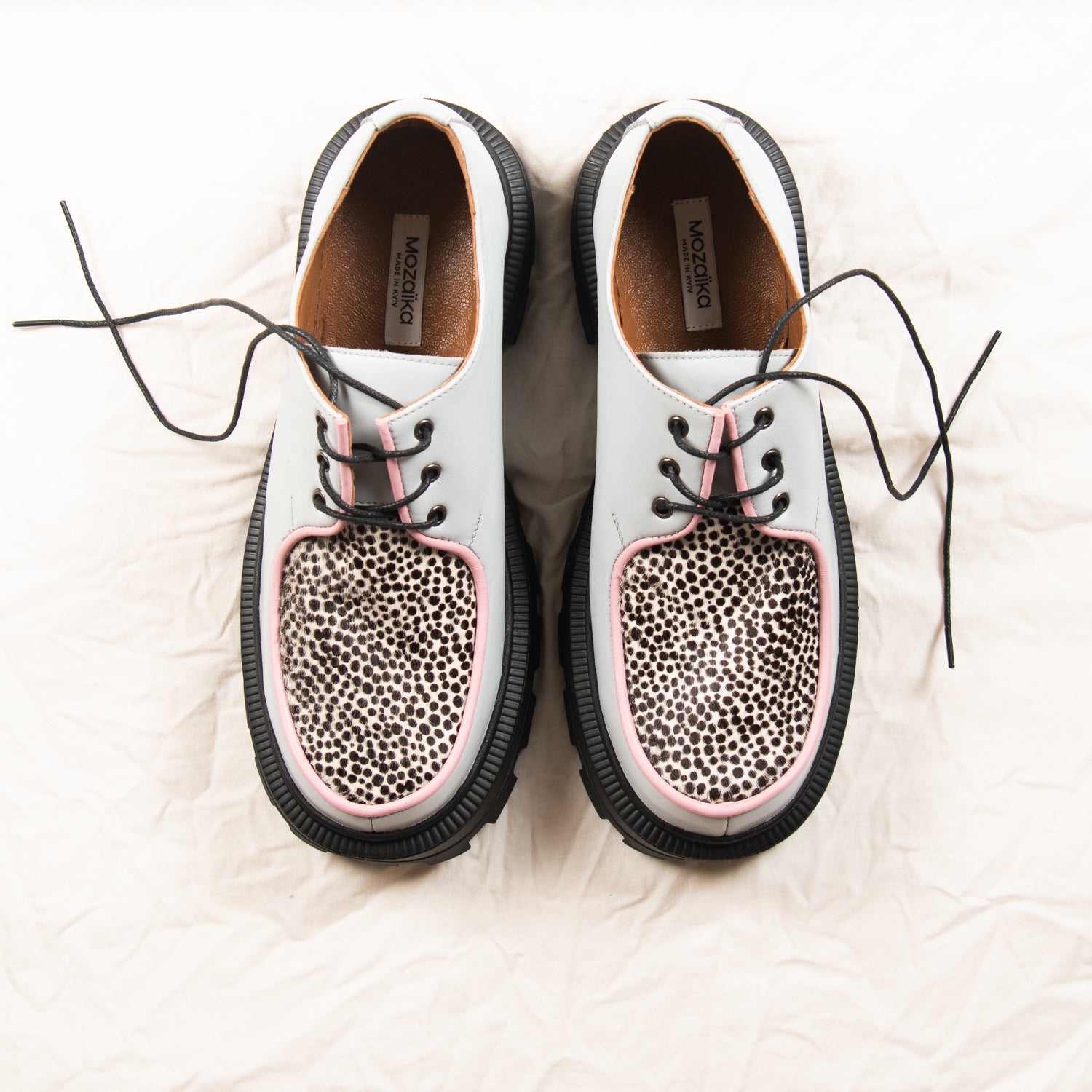 Powder Safari (one pair - size 40)