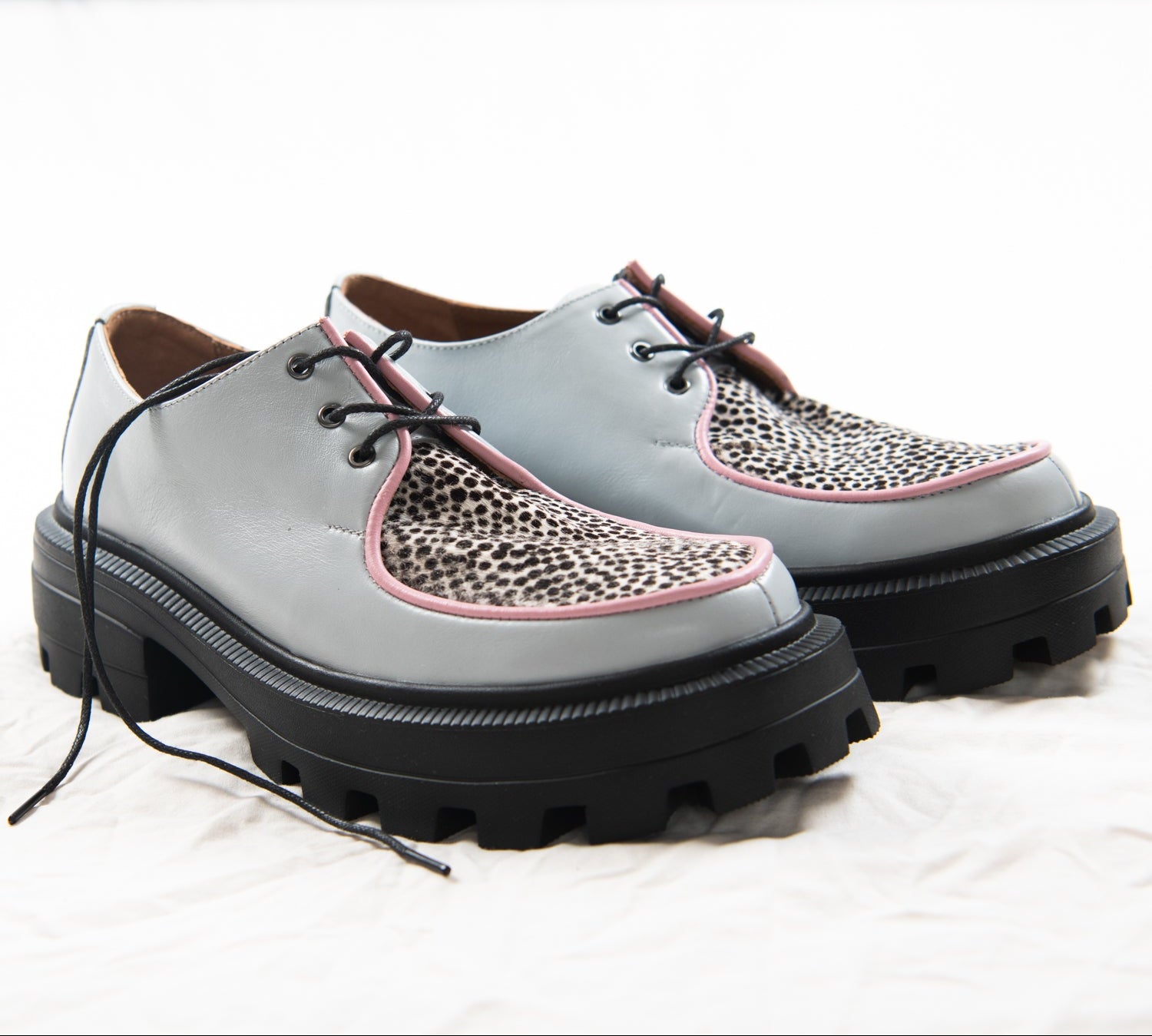 Powder Safari (one pair - size 40)