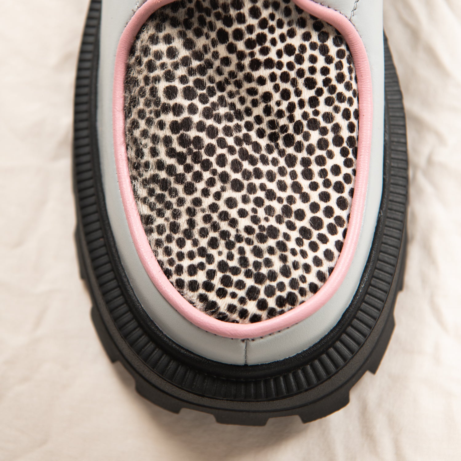 Powder Safari (one pair - size 40)