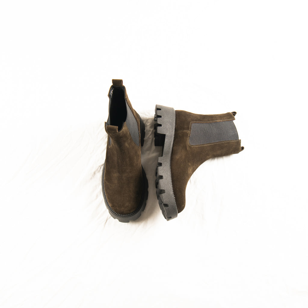 Wild Olive Chelsea Boots
