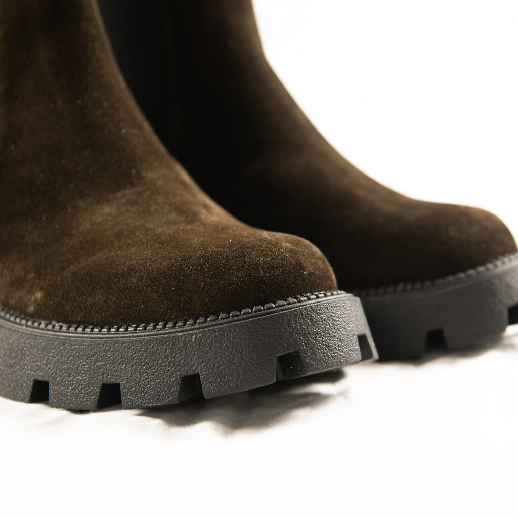 Wild Olive Chelsea Boots