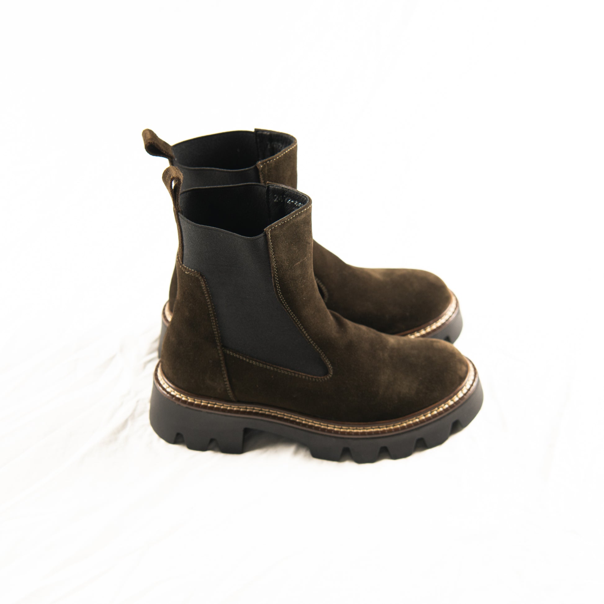 Olive Pit Chelsea Boots